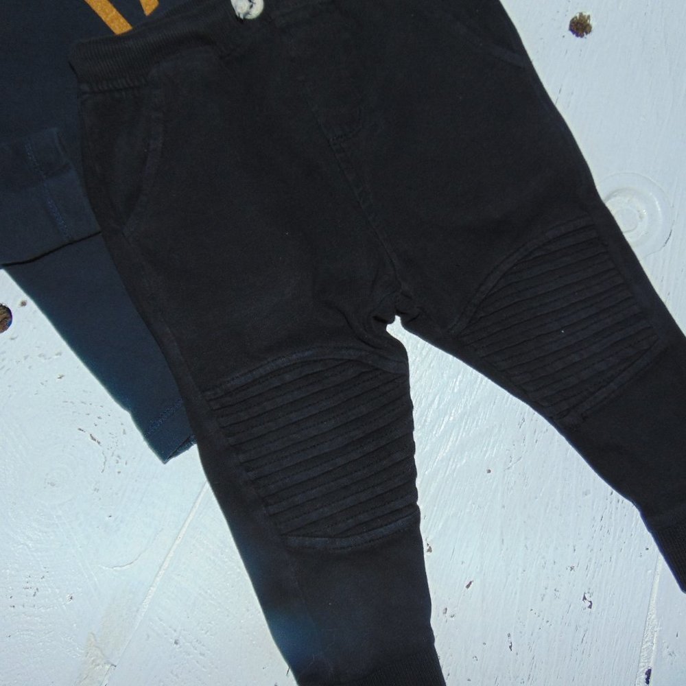 Zara baby boy joggers in black size 18/24 months
